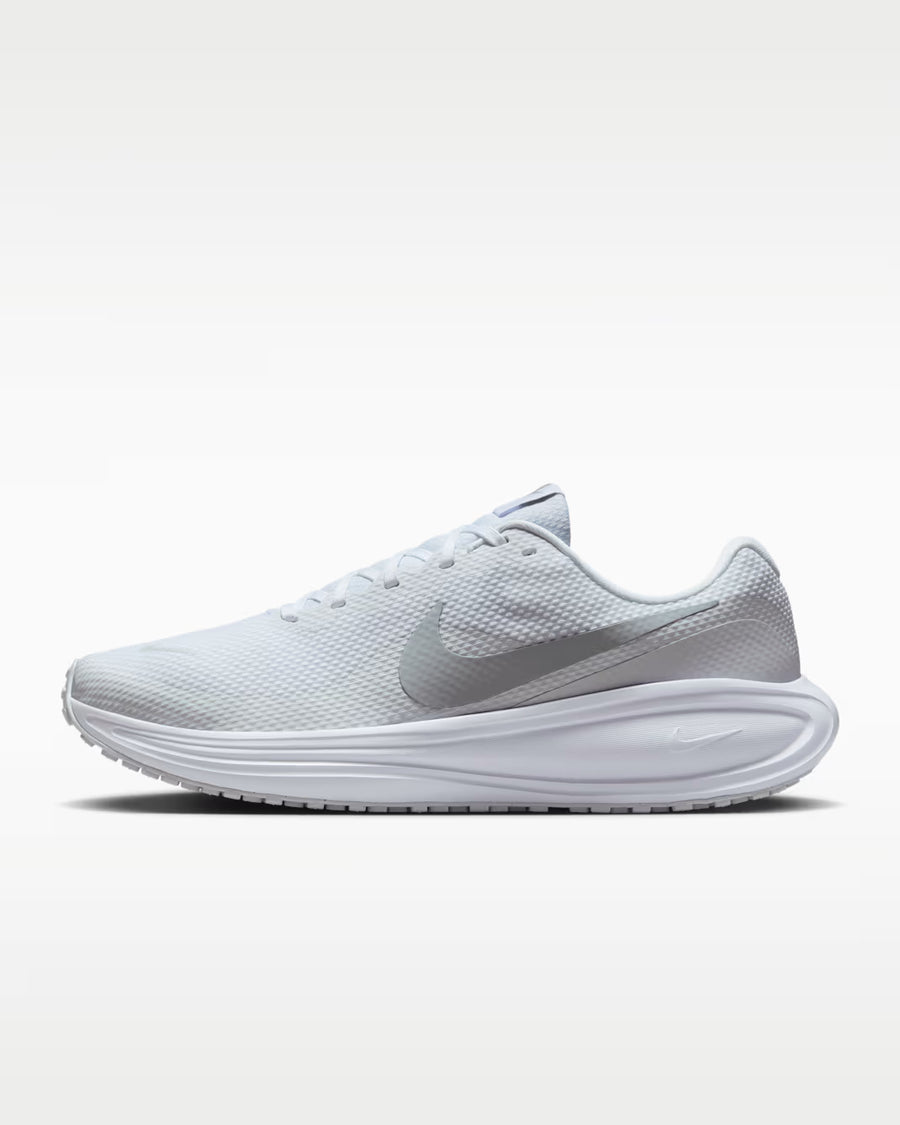 Nike Revolution 8