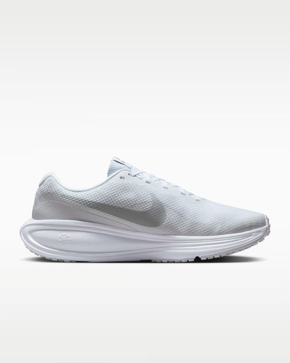 Nike Revolution 8