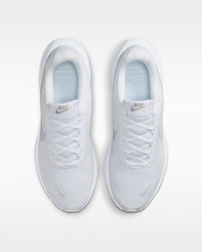 Nike Revolution 8